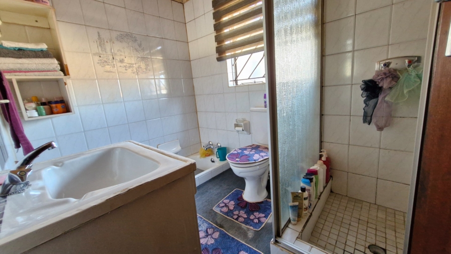 2 Bedroom Property for Sale in Crosby Gauteng