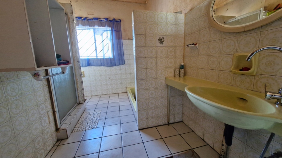 2 Bedroom Property for Sale in Crosby Gauteng