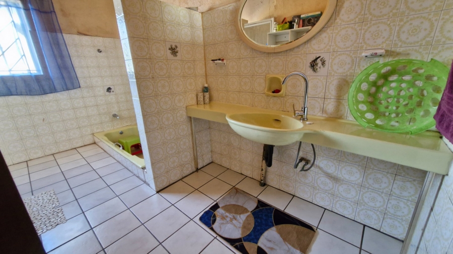 2 Bedroom Property for Sale in Crosby Gauteng