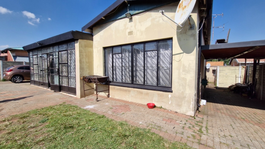2 Bedroom Property for Sale in Crosby Gauteng