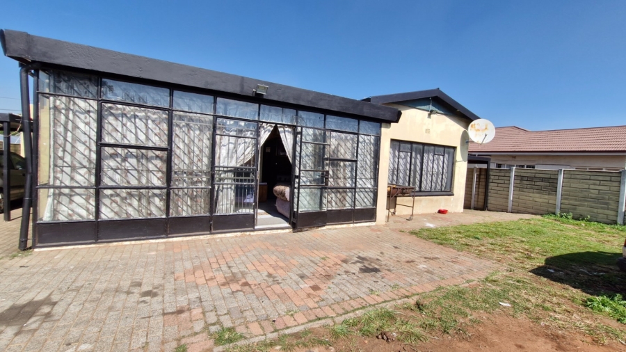 2 Bedroom Property for Sale in Crosby Gauteng