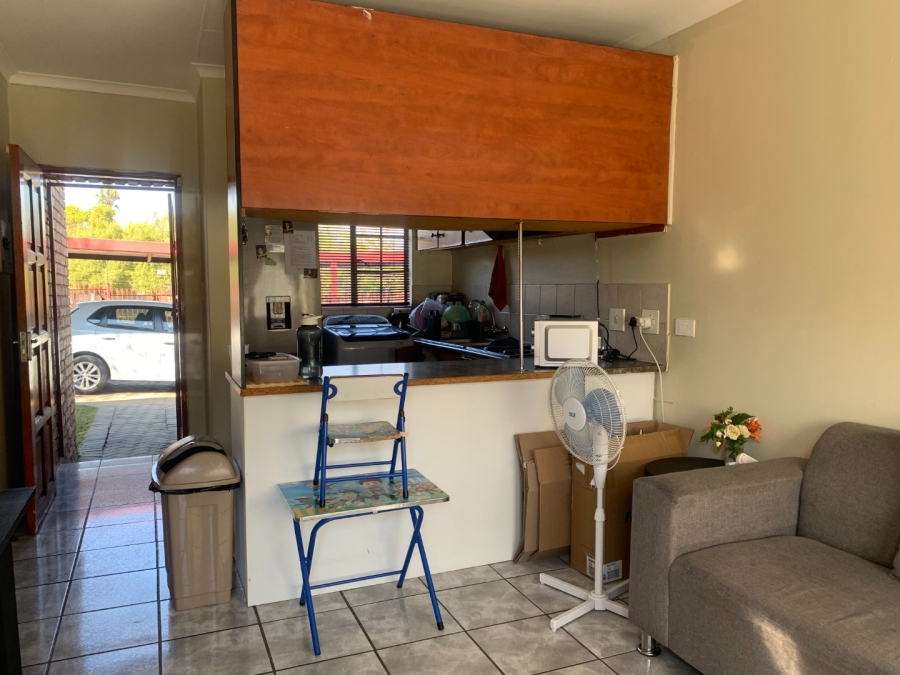 To Let 2 Bedroom Property for Rent in The Reeds Gauteng
