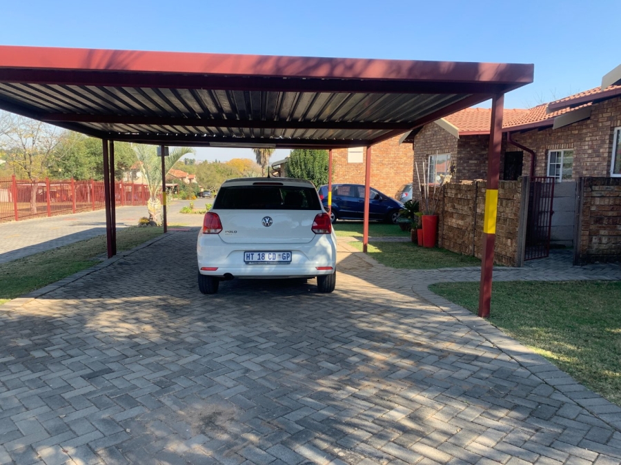 To Let 2 Bedroom Property for Rent in The Reeds Gauteng