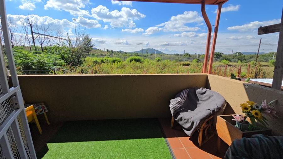 2 Bedroom Property for Sale in Dorandia Gauteng