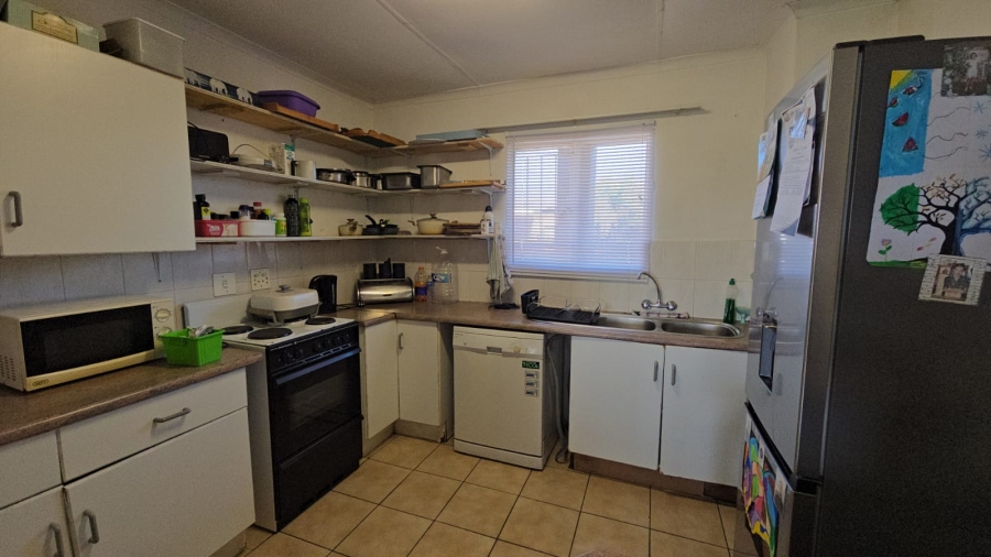 2 Bedroom Property for Sale in Dorandia Gauteng