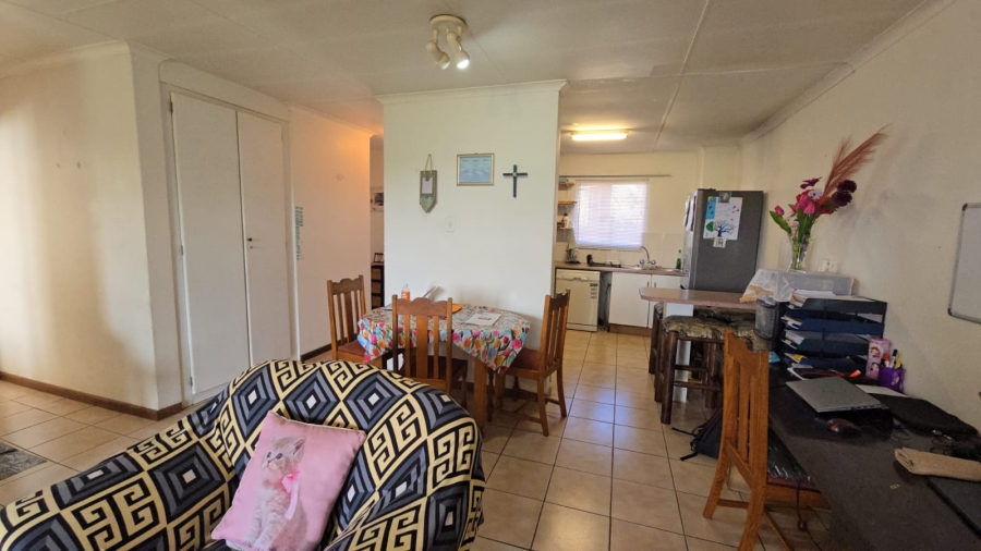 2 Bedroom Property for Sale in Dorandia Gauteng