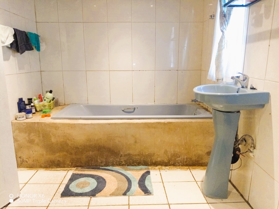 3 Bedroom Property for Sale in East Lynne Gauteng