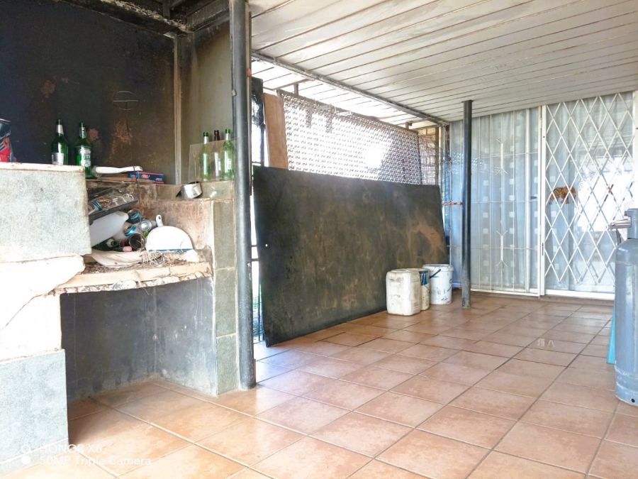 3 Bedroom Property for Sale in East Lynne Gauteng