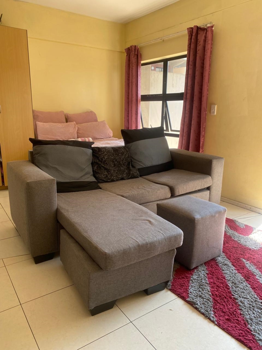 1 Bedroom Property for Sale in Braamfontein Werf Gauteng