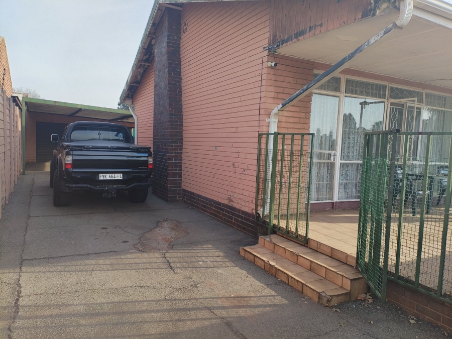 4 Bedroom Property for Sale in Casseldale Gauteng