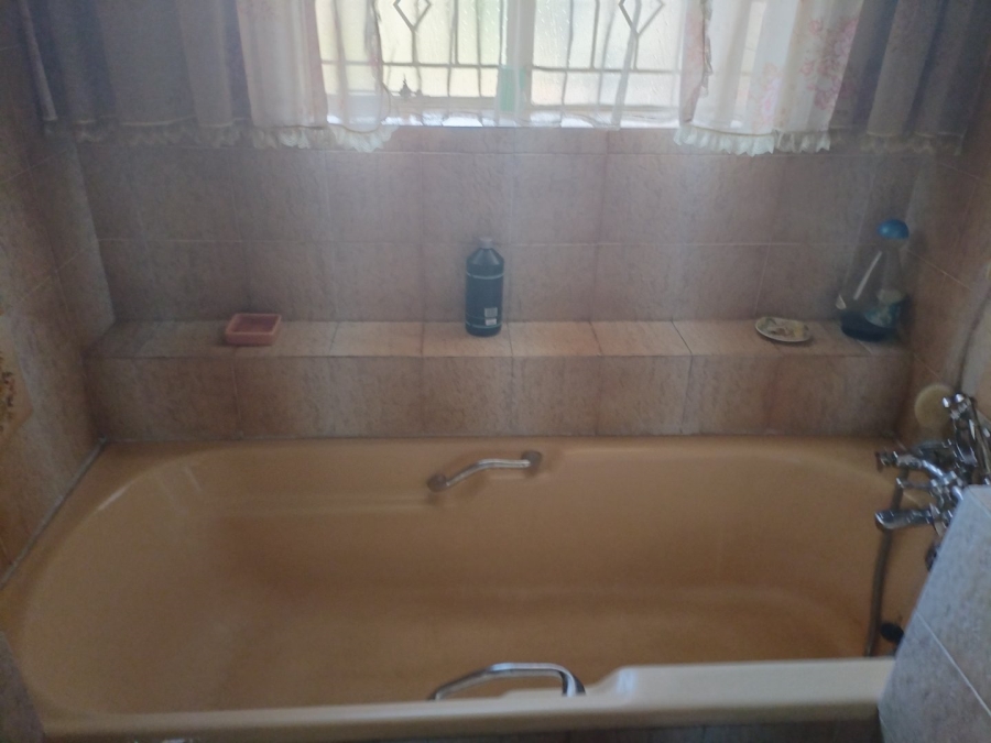 4 Bedroom Property for Sale in Casseldale Gauteng
