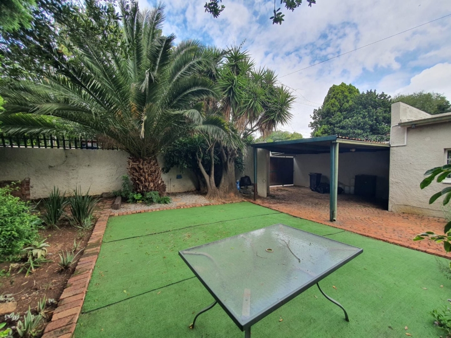 To Let 3 Bedroom Property for Rent in Victoria Gauteng