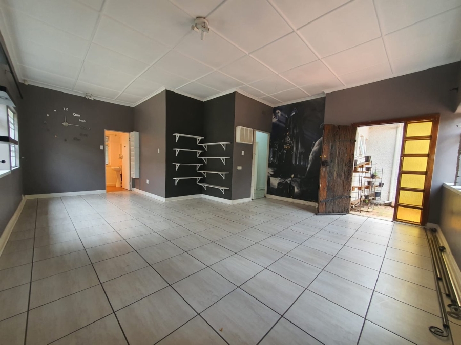 To Let 3 Bedroom Property for Rent in Victoria Gauteng