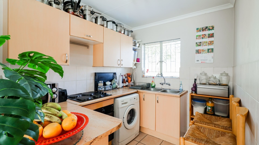2 Bedroom Property for Sale in Wilgeheuwel Gauteng