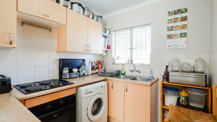 2 Bedroom Property for Sale in Wilgeheuwel Gauteng