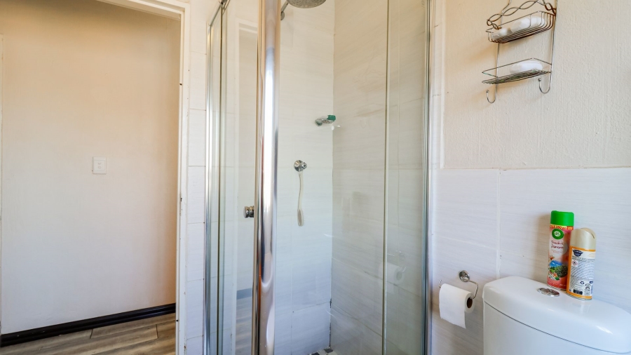 2 Bedroom Property for Sale in Wilgeheuwel Gauteng