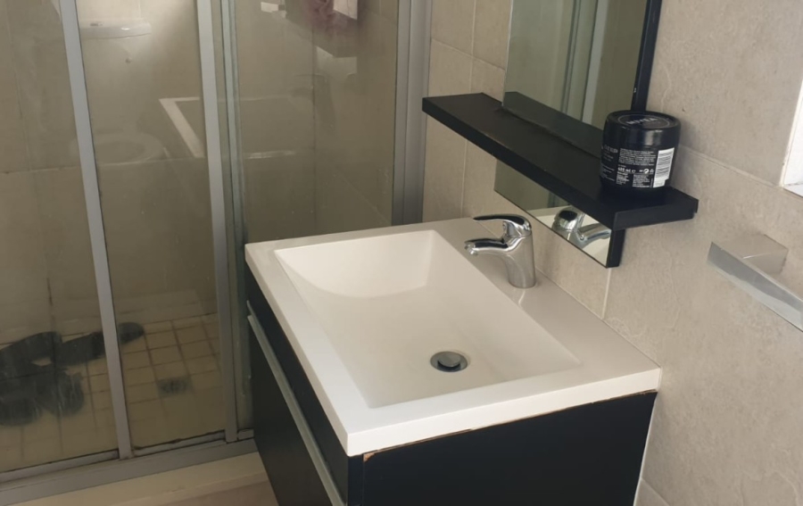 To Let 2 Bedroom Property for Rent in Greenstone Hill Gauteng