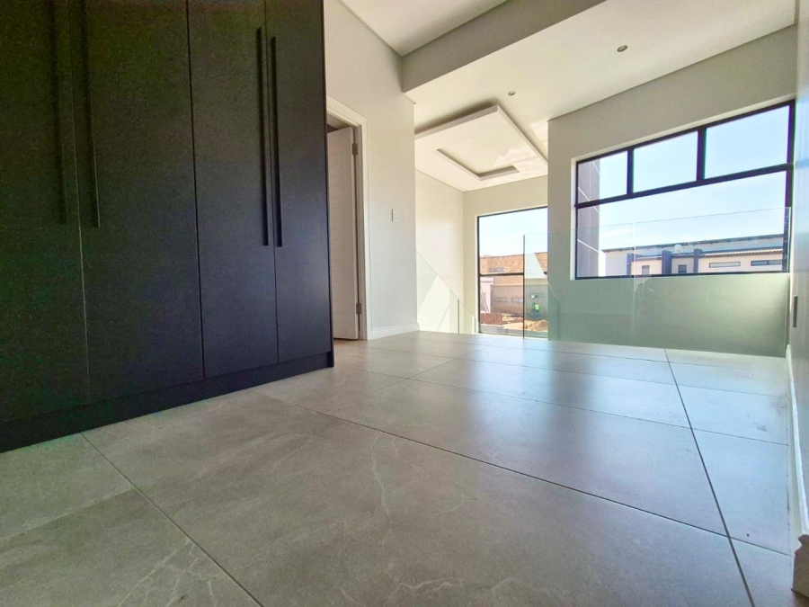 4 Bedroom Property for Sale in Fountainbrook Estate Gauteng