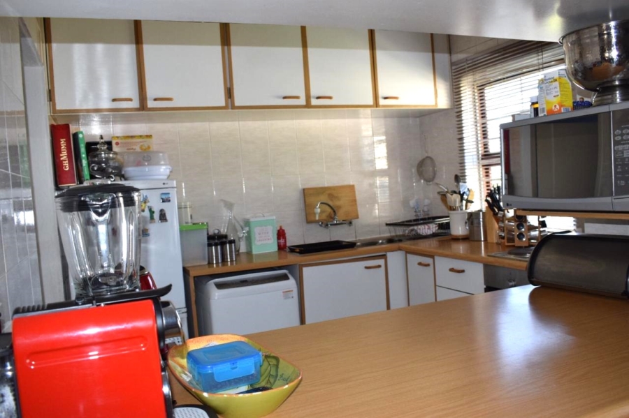 2 Bedroom Property for Sale in Kew Gauteng