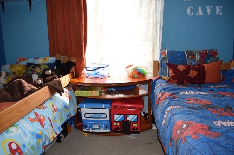2 Bedroom Property for Sale in Kew Gauteng