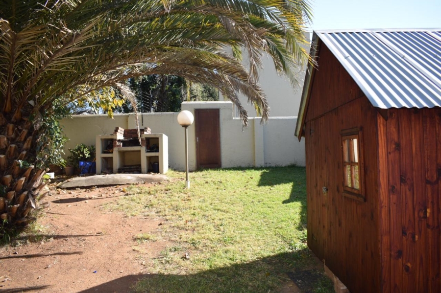 2 Bedroom Property for Sale in Kew Gauteng