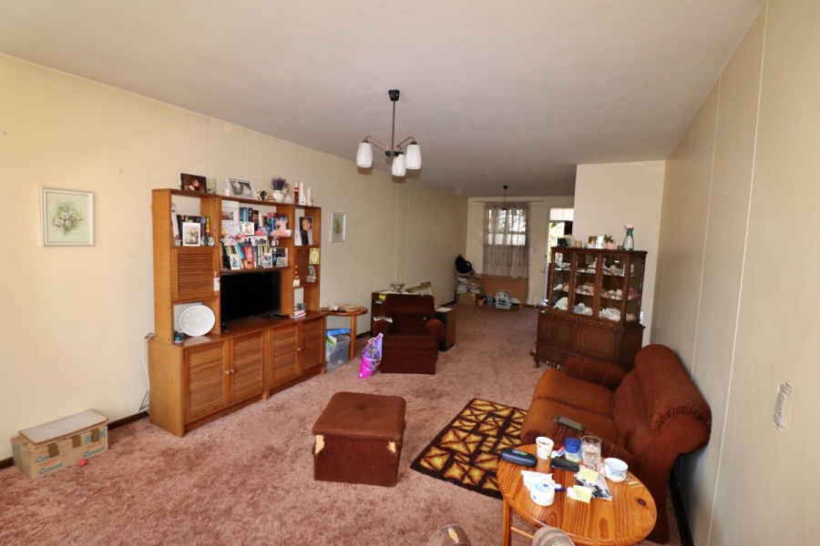 1 Bedroom Property for Sale in Eastleigh Gauteng