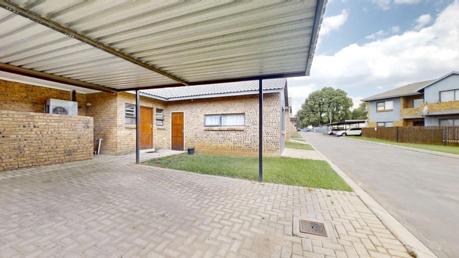 3 Bedroom Property for Sale in Angelo Gauteng