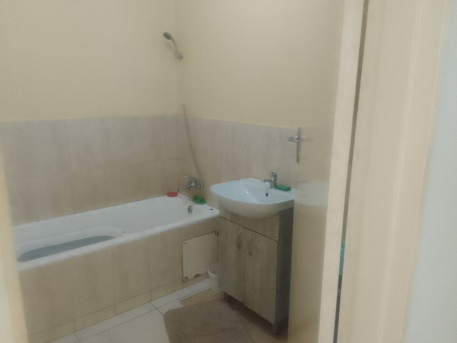 2 Bedroom Property for Sale in Bedford Gardens Gauteng
