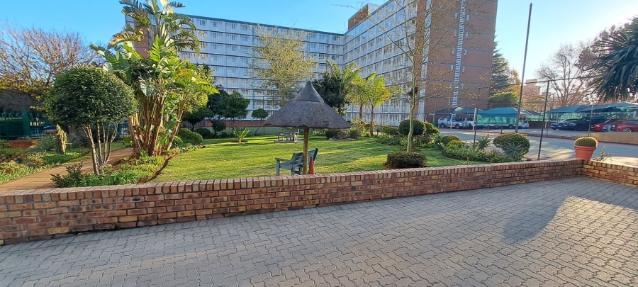 2 Bedroom Property for Sale in Bedford Gardens Gauteng