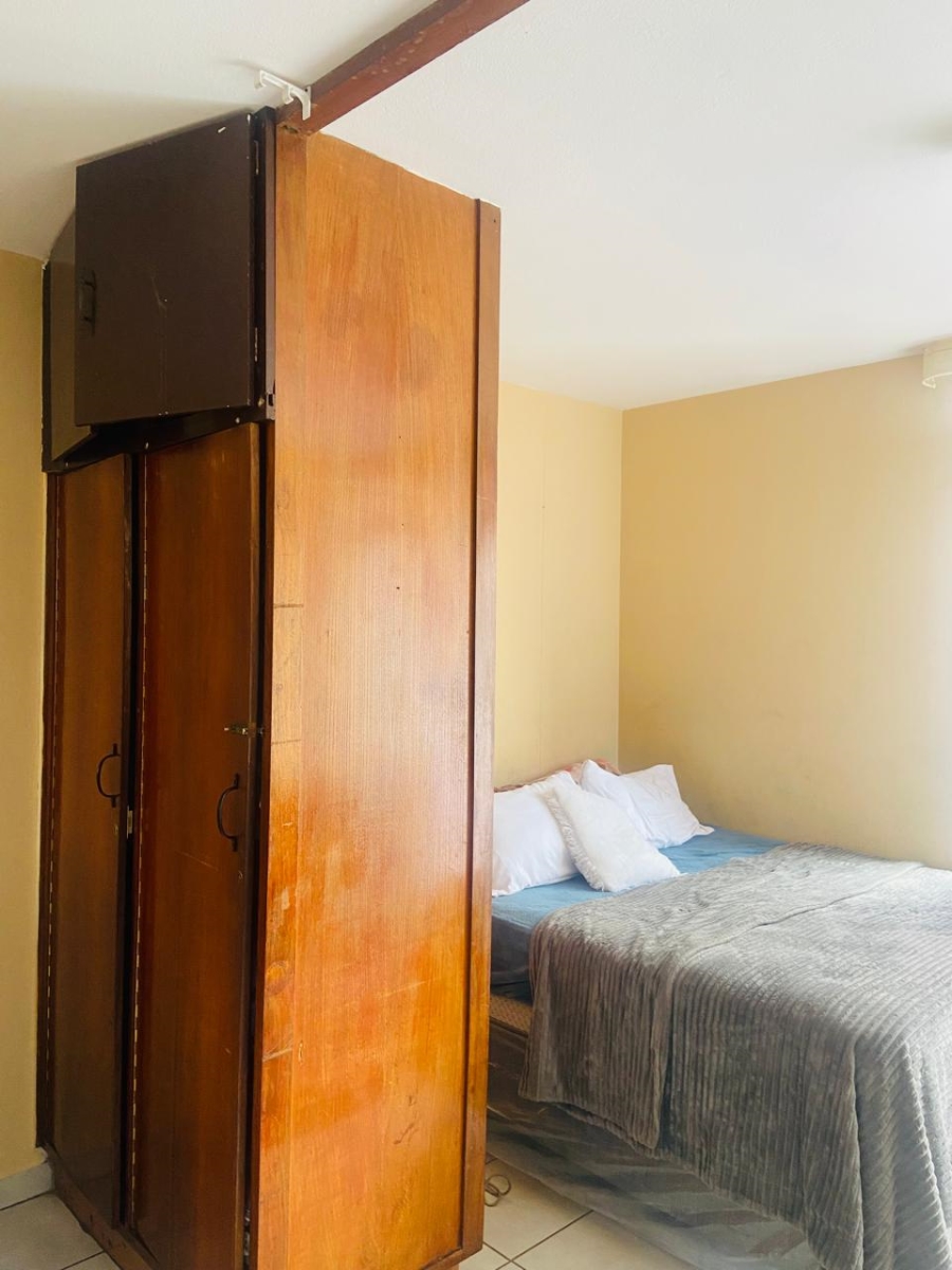  Bedroom Property for Sale in Gezina Gauteng