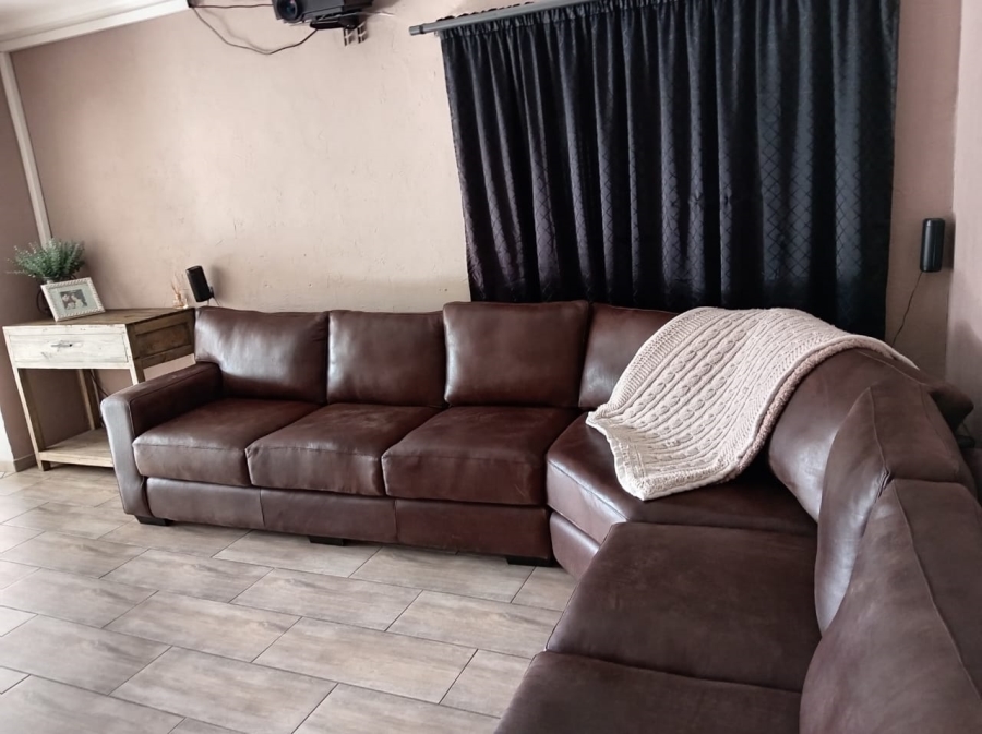 4 Bedroom Property for Sale in Vanderbijlpark SE 2 Gauteng