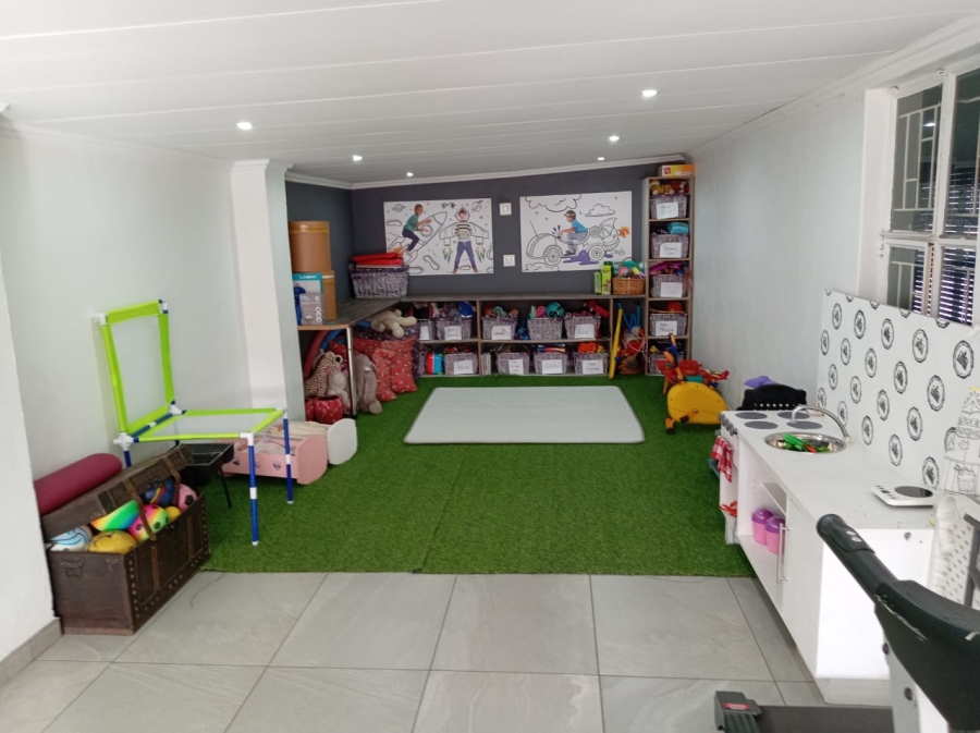 4 Bedroom Property for Sale in Vanderbijlpark SE 2 Gauteng