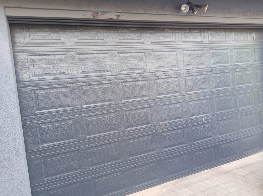 4 Bedroom Property for Sale in Vanderbijlpark SE 2 Gauteng