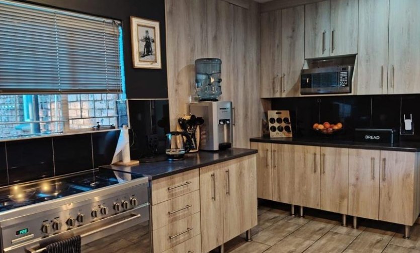 4 Bedroom Property for Sale in Vanderbijlpark SE 2 Gauteng