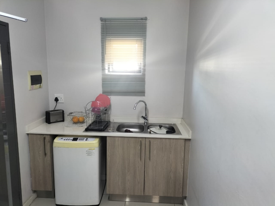 2 Bedroom Property for Sale in Halfway Gardens Gauteng