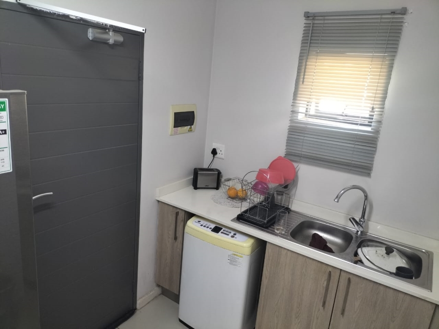 2 Bedroom Property for Sale in Halfway Gardens Gauteng