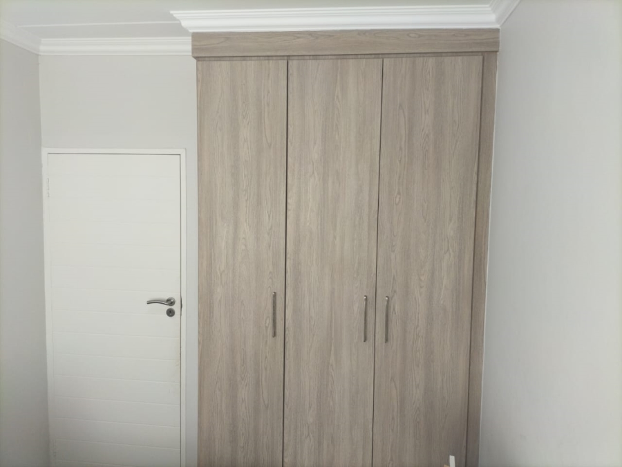 2 Bedroom Property for Sale in Halfway Gardens Gauteng