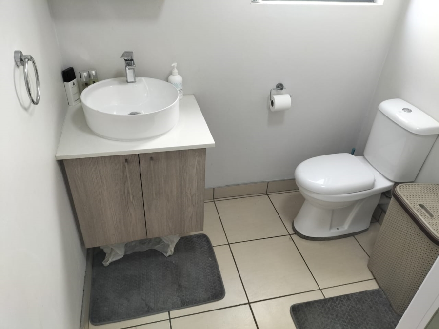 2 Bedroom Property for Sale in Halfway Gardens Gauteng