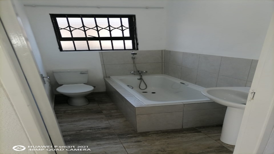 2 Bedroom Property for Sale in Vanderbijlpark CE 7 Gauteng