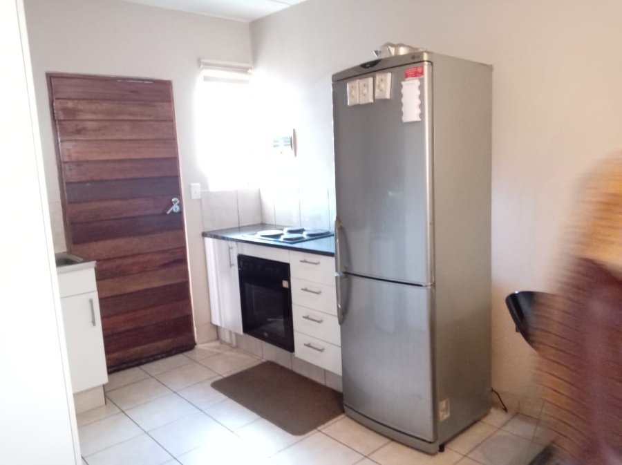 2 Bedroom Property for Sale in Edenvale Central Gauteng