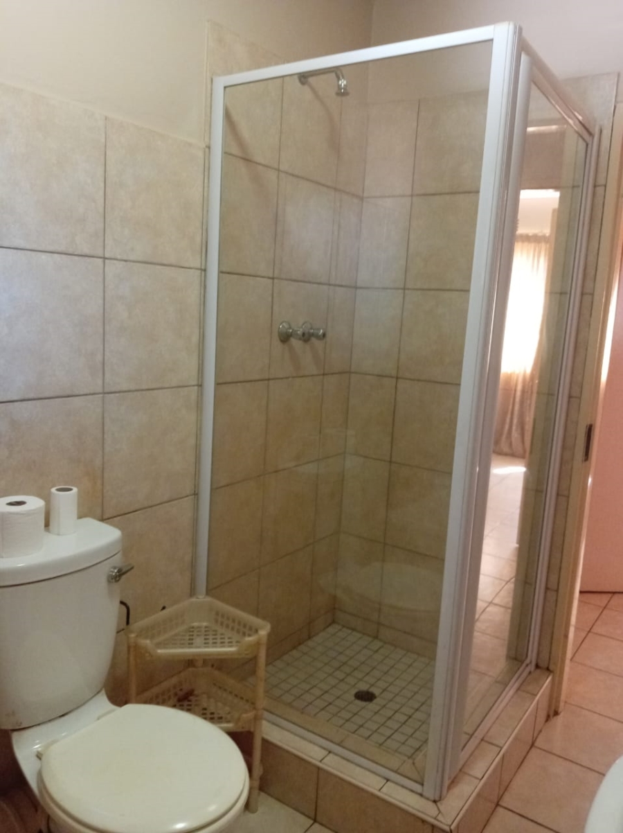 2 Bedroom Property for Sale in Edenvale Central Gauteng