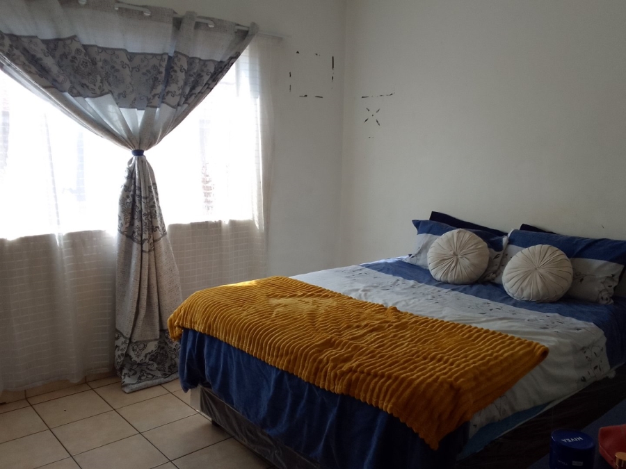 2 Bedroom Property for Sale in Edenvale Central Gauteng