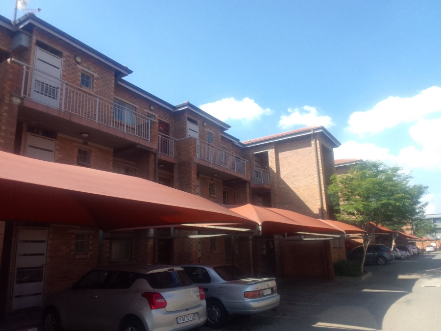 2 Bedroom Property for Sale in Edenvale Central Gauteng