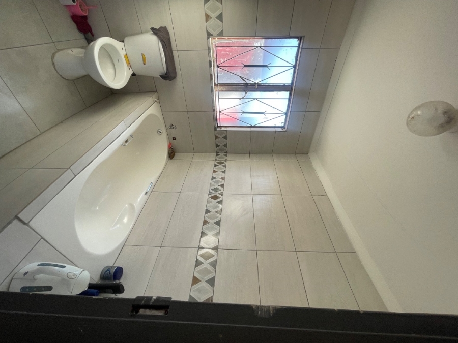 To Let 2 Bedroom Property for Rent in Maokeng Gauteng