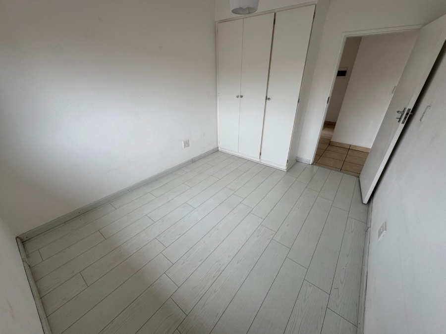 2 Bedroom Property for Sale in Glen Marais Gauteng