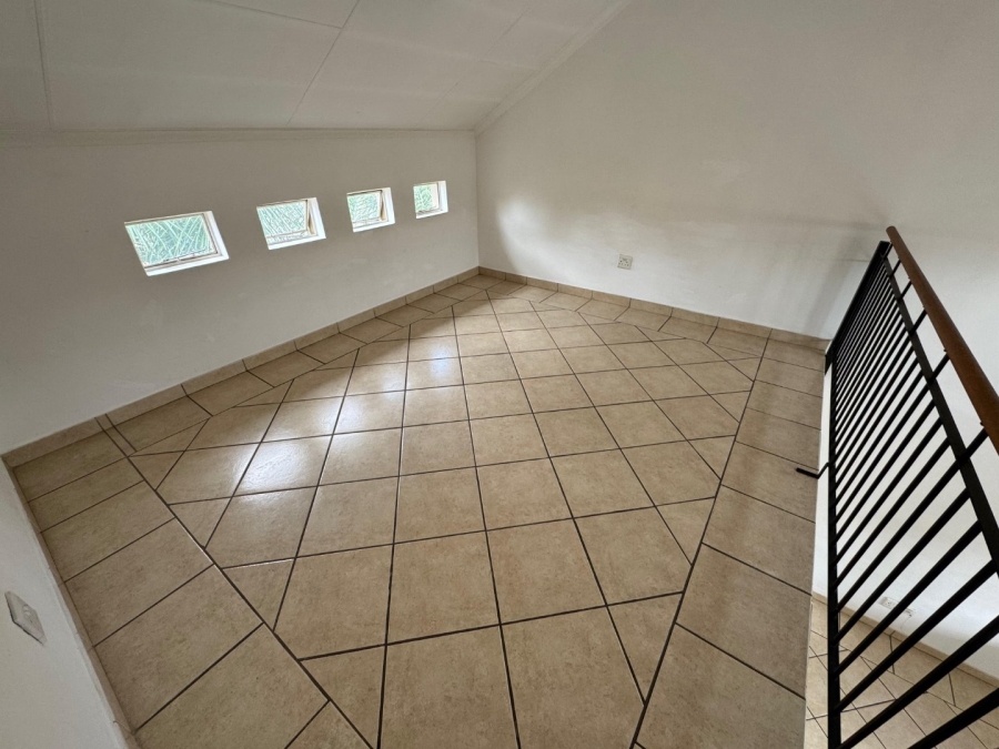 2 Bedroom Property for Sale in Glen Marais Gauteng
