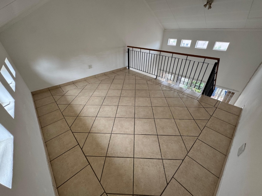 2 Bedroom Property for Sale in Glen Marais Gauteng