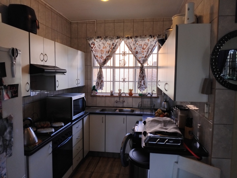 2 Bedroom Property for Sale in Sunnyridge Gauteng