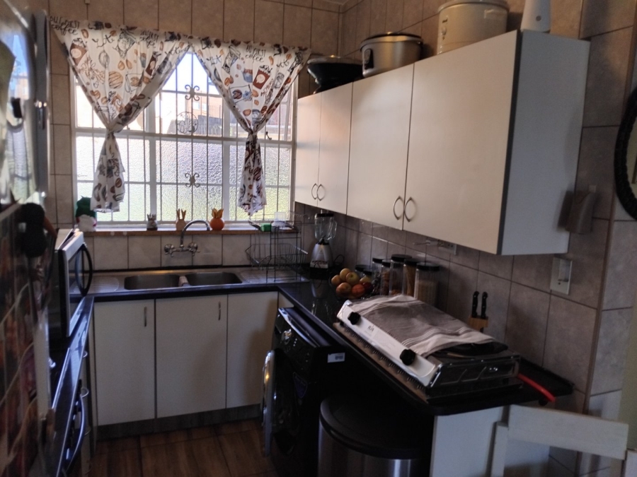2 Bedroom Property for Sale in Sunnyridge Gauteng