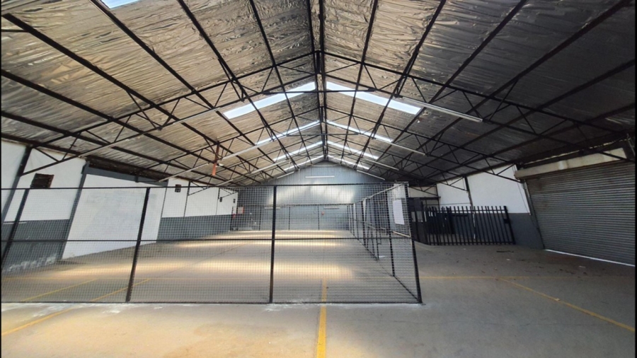  Bedroom Property for Sale in Alrode Gauteng